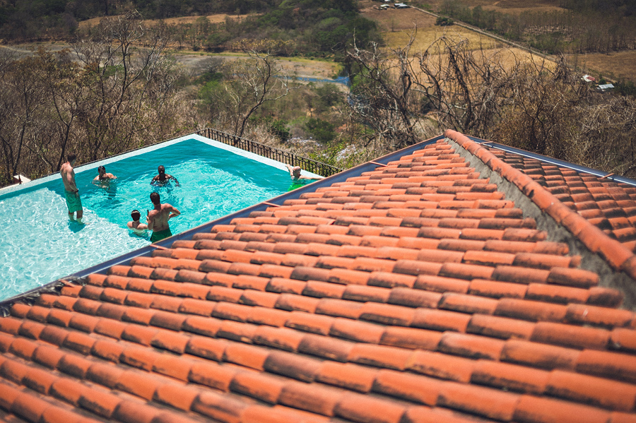storyboard006 groomsmen swimming in pool